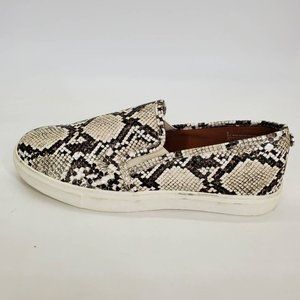 Express Womens Slip On Sneaker Shoes White Black Snakeskin Low Top‎ 9